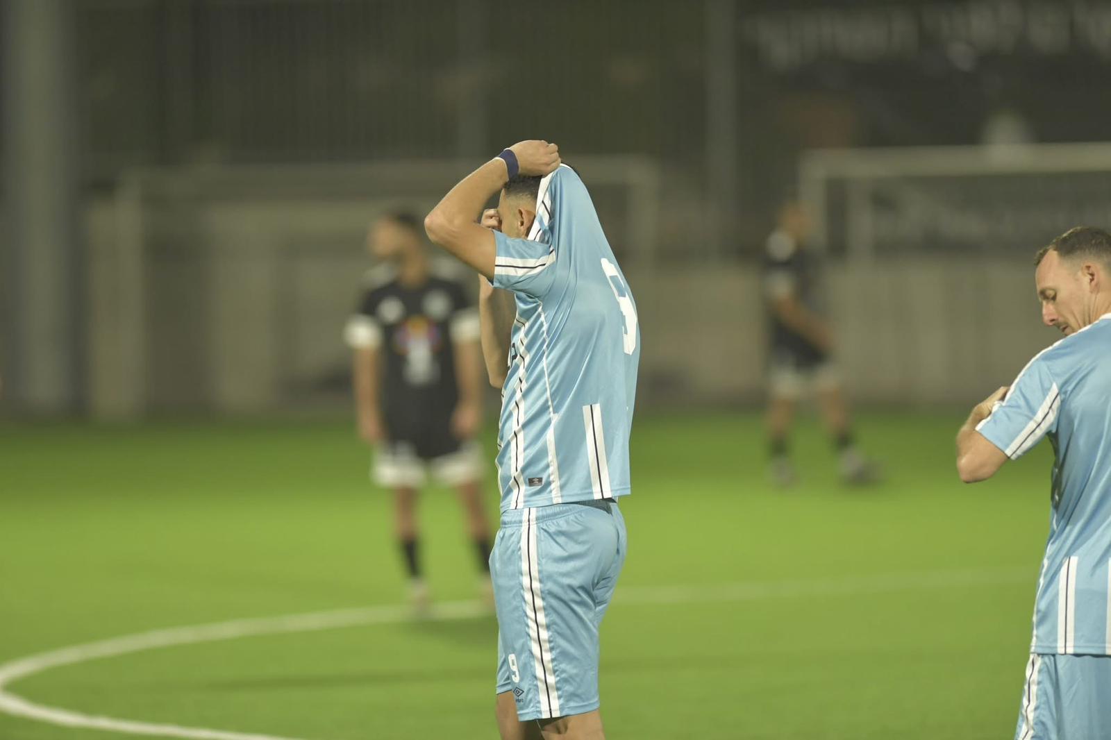 לא חשב פעמיים. אלגרבלי (דאפר מחאמיד)